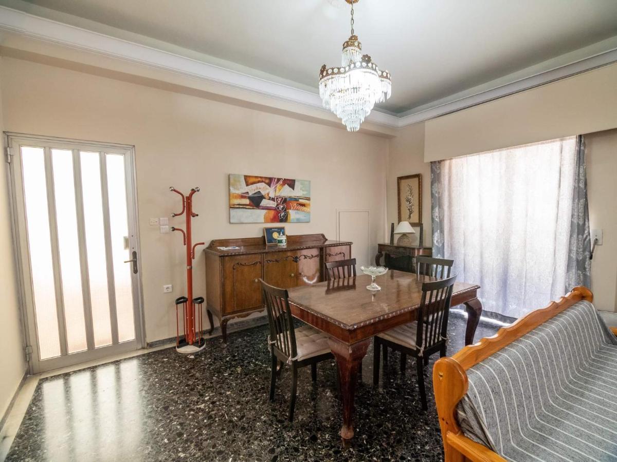 Apartment Mitropoli's *